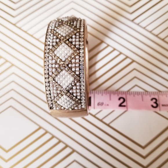 Beaded Glam Sparkly Bangle Bracelet - Picture 9 of 11